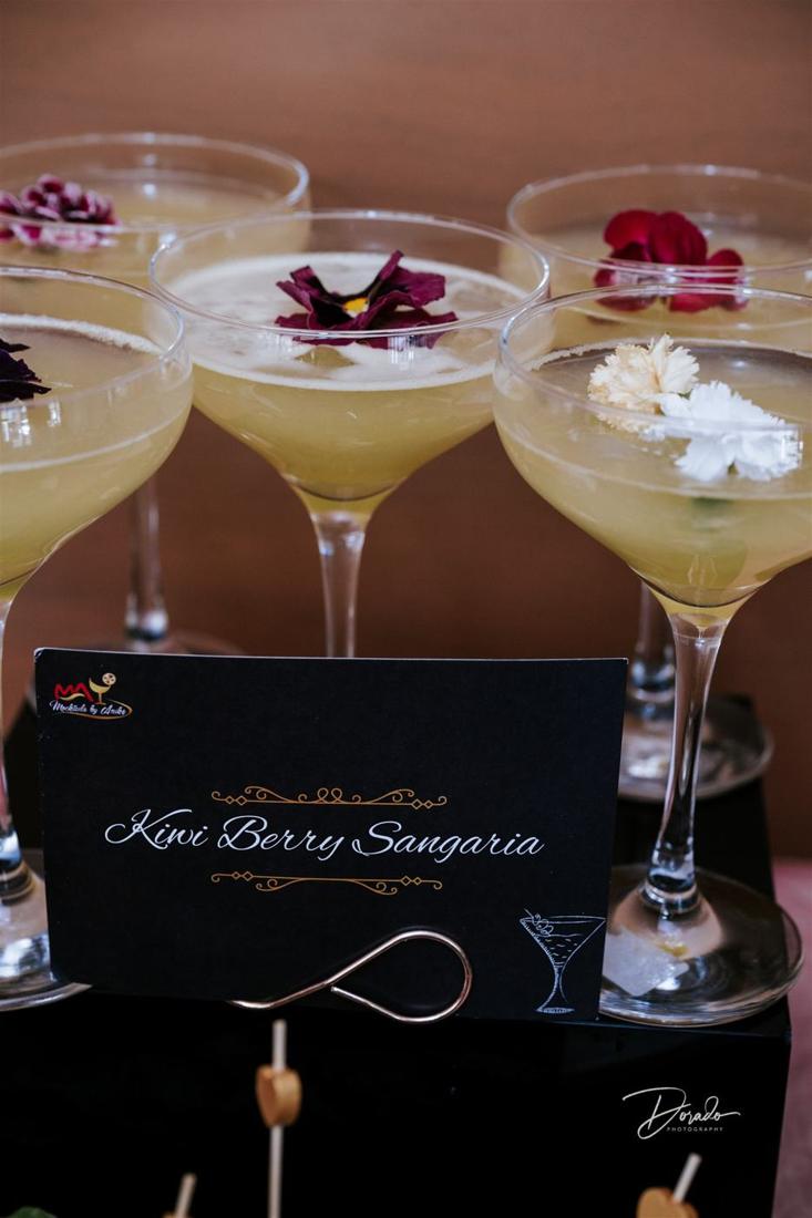 Kiwi berry sangria