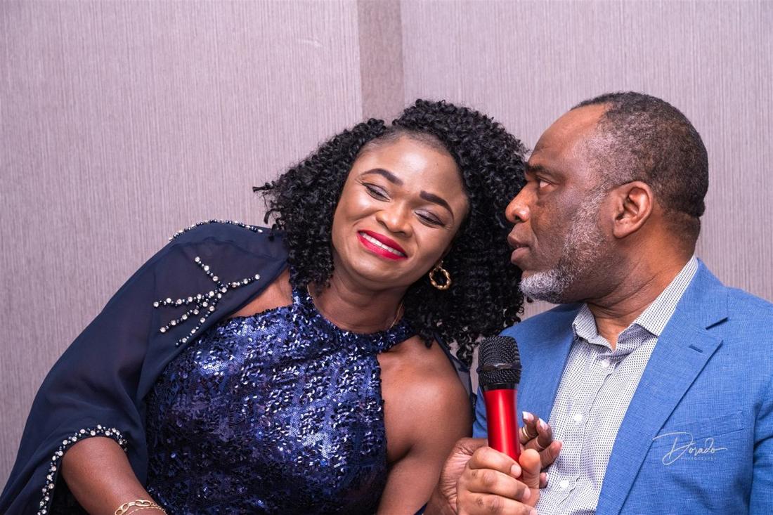 A couple sharing on the mic